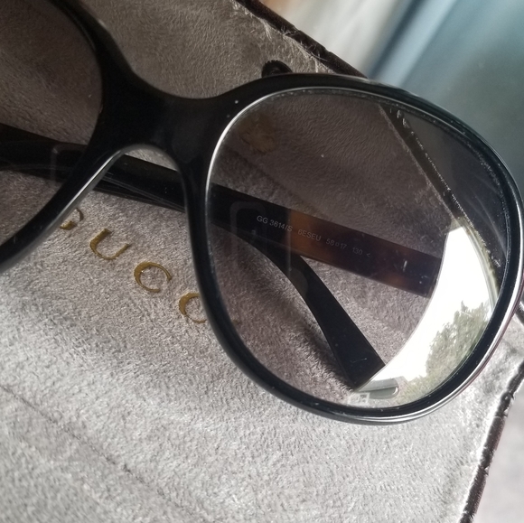 Gucci Sunglasses - Picture 4 of 16